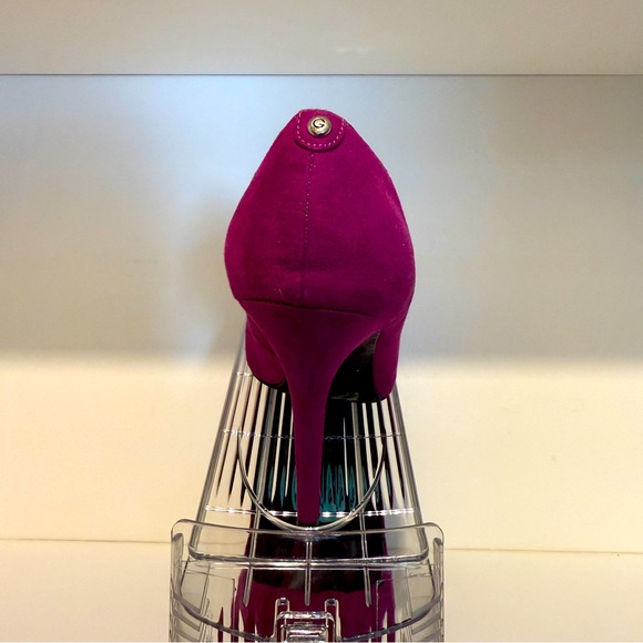 G By Guess Suede Heels. Size 8.5. - Picture 3 of 4
